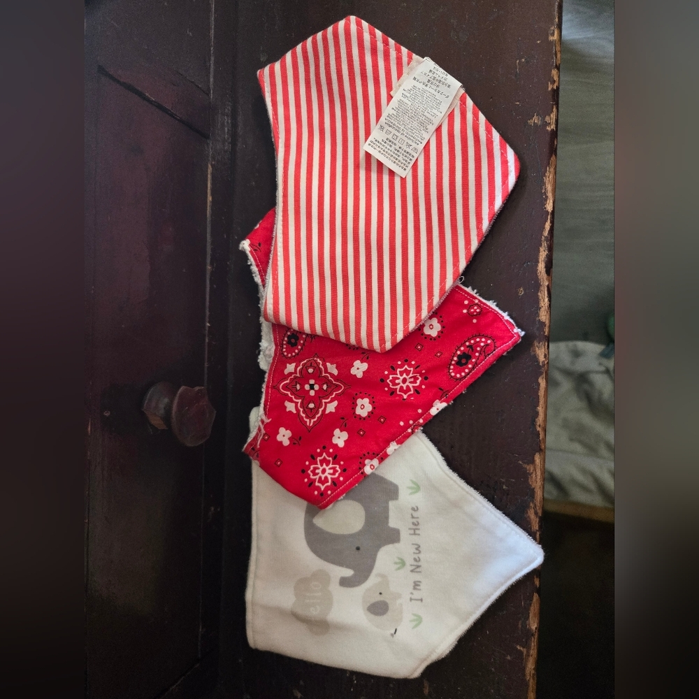 Kids Bandana Bib Set - Red, White, and Gray